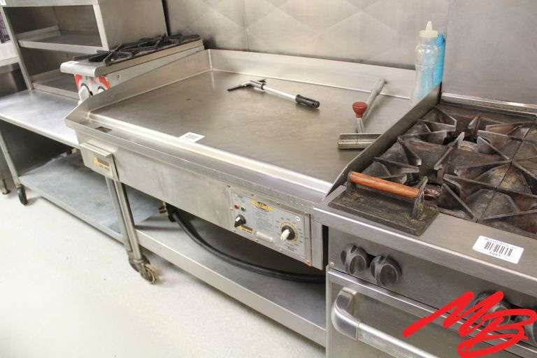Accu Steam Griddle 48x33x36, casters