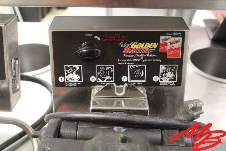 2 Carbons Golden Malted Waffle Makers, 120v