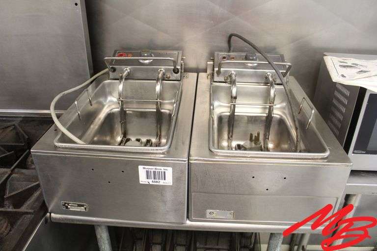 2 Wells Fryers F49 w/5 baskets, 220v, 1 phase, w/