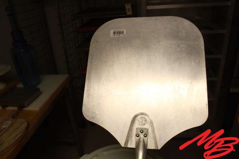 Aluminum Pizza Peel w/Wooden Handle