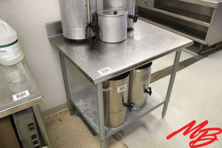 SS Work Table 36x30x35, lower shelf + SS shelf 20x20