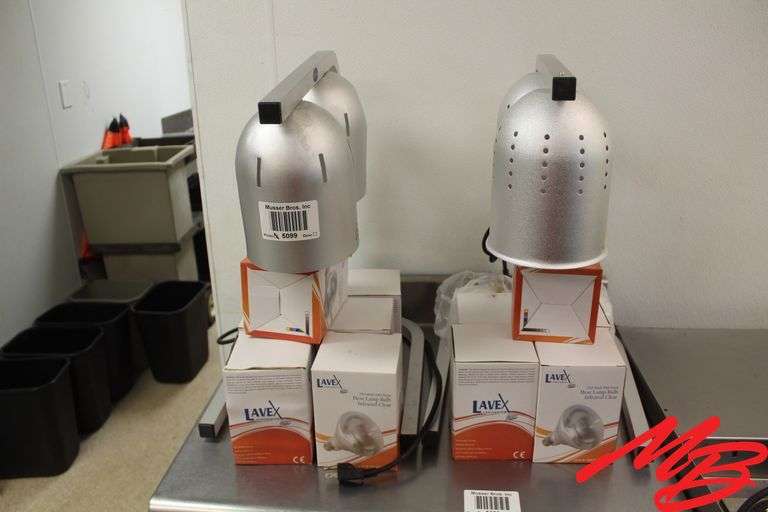 2 Chefmate Heat Lamps, dual bulb, 7 extra bulbs, 120v