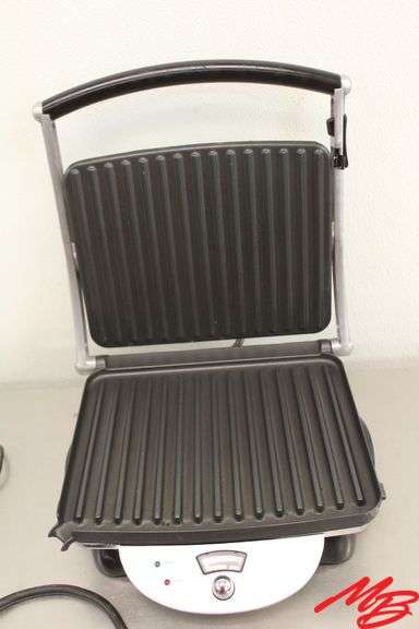 DeLonghi Panini Grill CGH800-U, 1500 watt, 120 v
