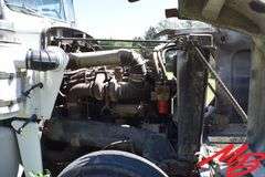 1985 Peterbilt Day Cab Semi Truck (825,230miles)