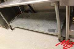 SS Equipment Table 60x30x29, casters