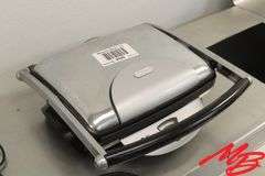 DeLonghi Panini Grill CGH800-U, 1500 watt, 120 v
