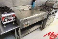 Accu Steam Griddle 48x33x36, casters