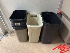 7 Plastic Trash Cans