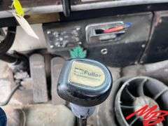 1985 Peterbilt Day Cab Semi Truck (825,230miles)