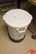 Rolling Flour Bucket, 19.5"x23"