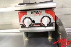 APW Wyott Double Burner Hot Plate, LP gas