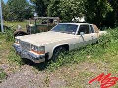 1980 Cadillac Coupe DeVille, (Ran when parked will need work to get running)