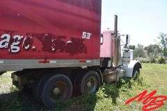 1985 Peterbilt Day Cab Semi Truck (825,230miles)