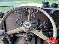 1985 Peterbilt Day Cab Semi Truck (825,230miles)