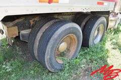 1985 Peterbilt Day Cab Semi Truck (825,230miles)