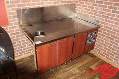 Beverage Table 60x33x31,