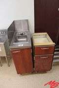 Single sink w/2 cabinets