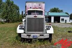 1985 Peterbilt Day Cab Semi Truck (825,230miles)