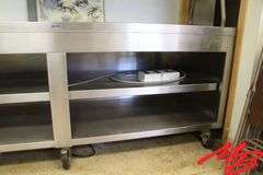 Duke Mfg Buffet Cart w/sneeze guard