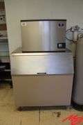 Manitowoc Ice Machine and Bin