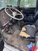 1985 Peterbilt Day Cab Semi Truck (825,230miles)