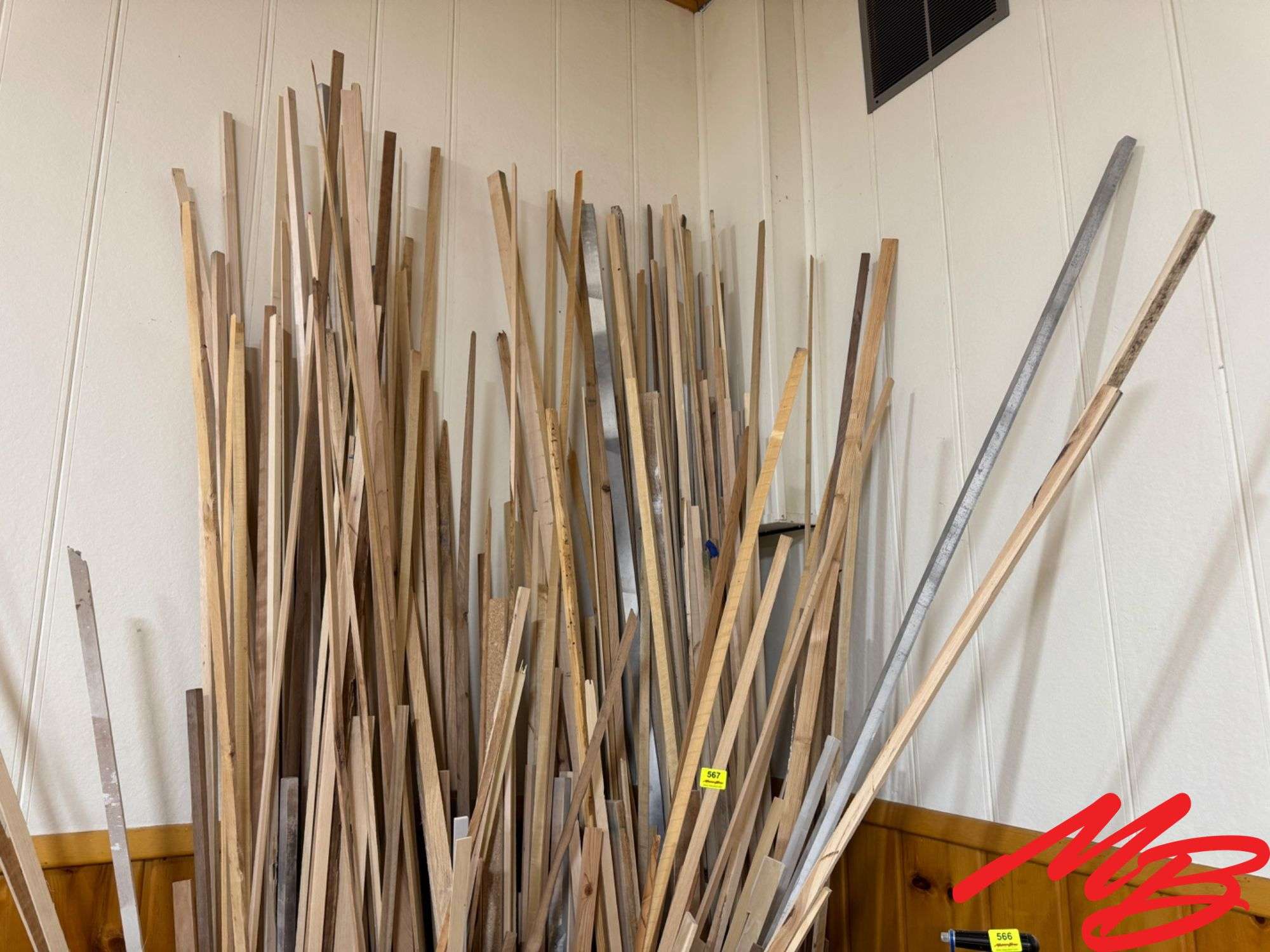 Wood Trim Pieces in Various Lengths