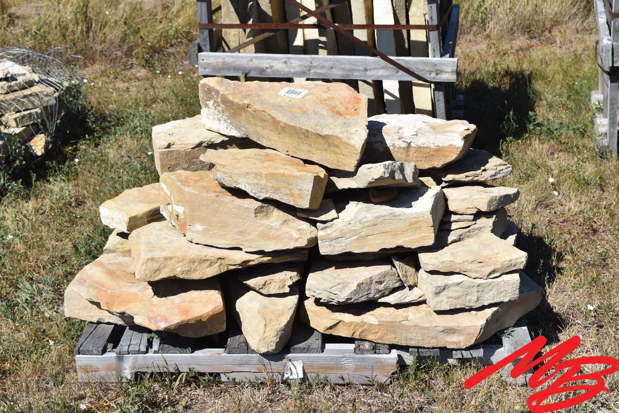 Pallet Lot of Rock for Construction (Natural Stone)