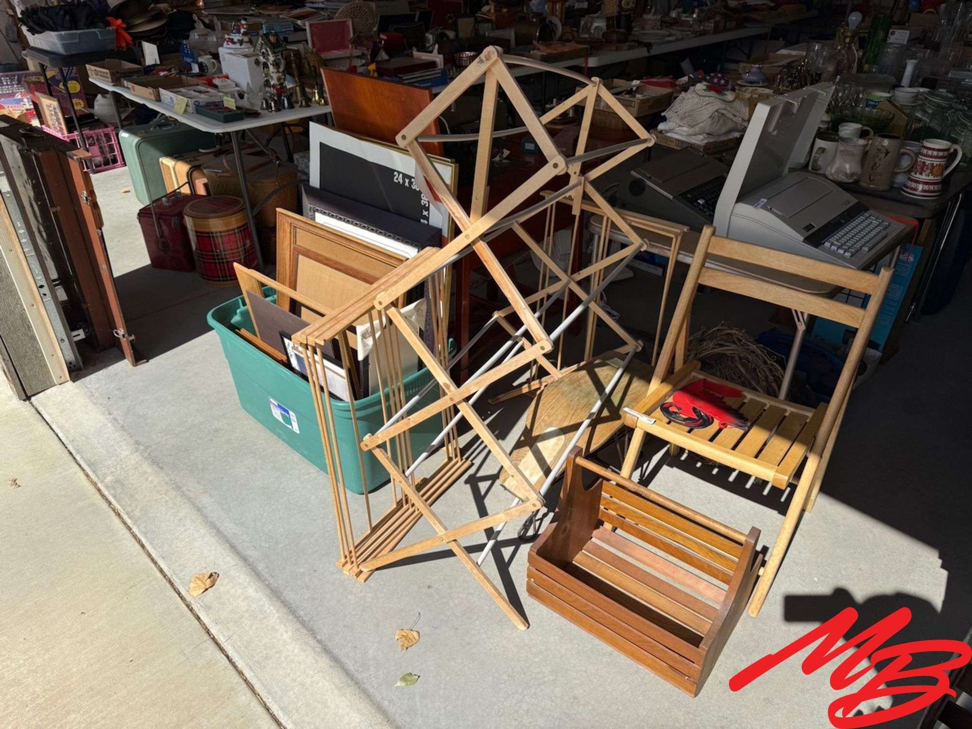 Folding Chair, Footstool, Magazine Racks, Drying Racks, Basket, Weights