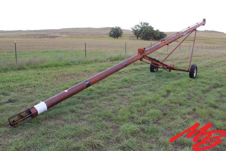 Sakundiak Auger 7'x 41' (No Motor)
