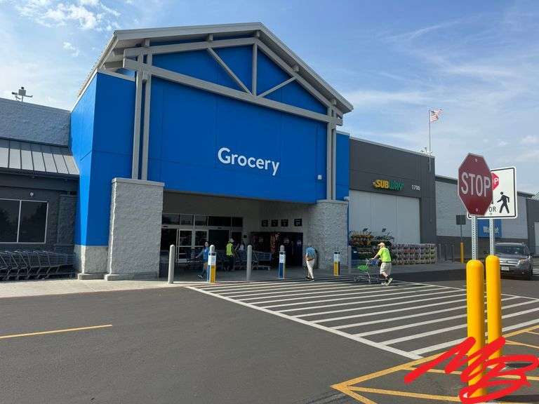 National Sandwich Chain - College Place Walmart