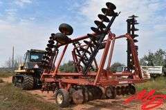 Allis Chalmers  Tandem  Disk  30'