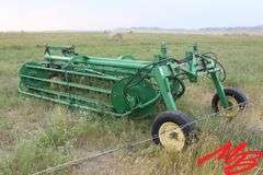 John Deere  705 Twine Rake