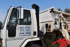 1994  Ford  CF8000 Feed Truck