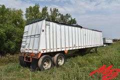 1990  Merritt  2-Hopper  Grain Trailer  37'