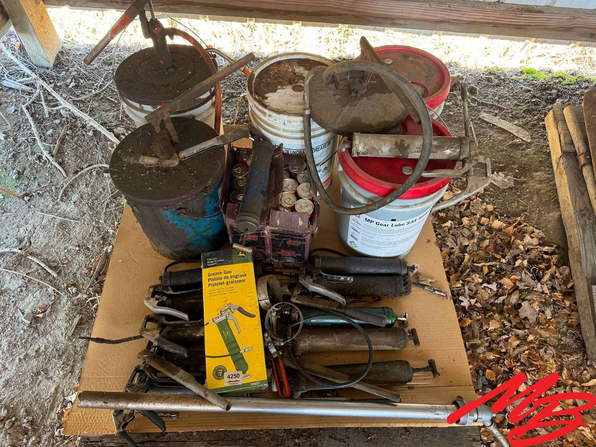 Grease Guns & Buckets