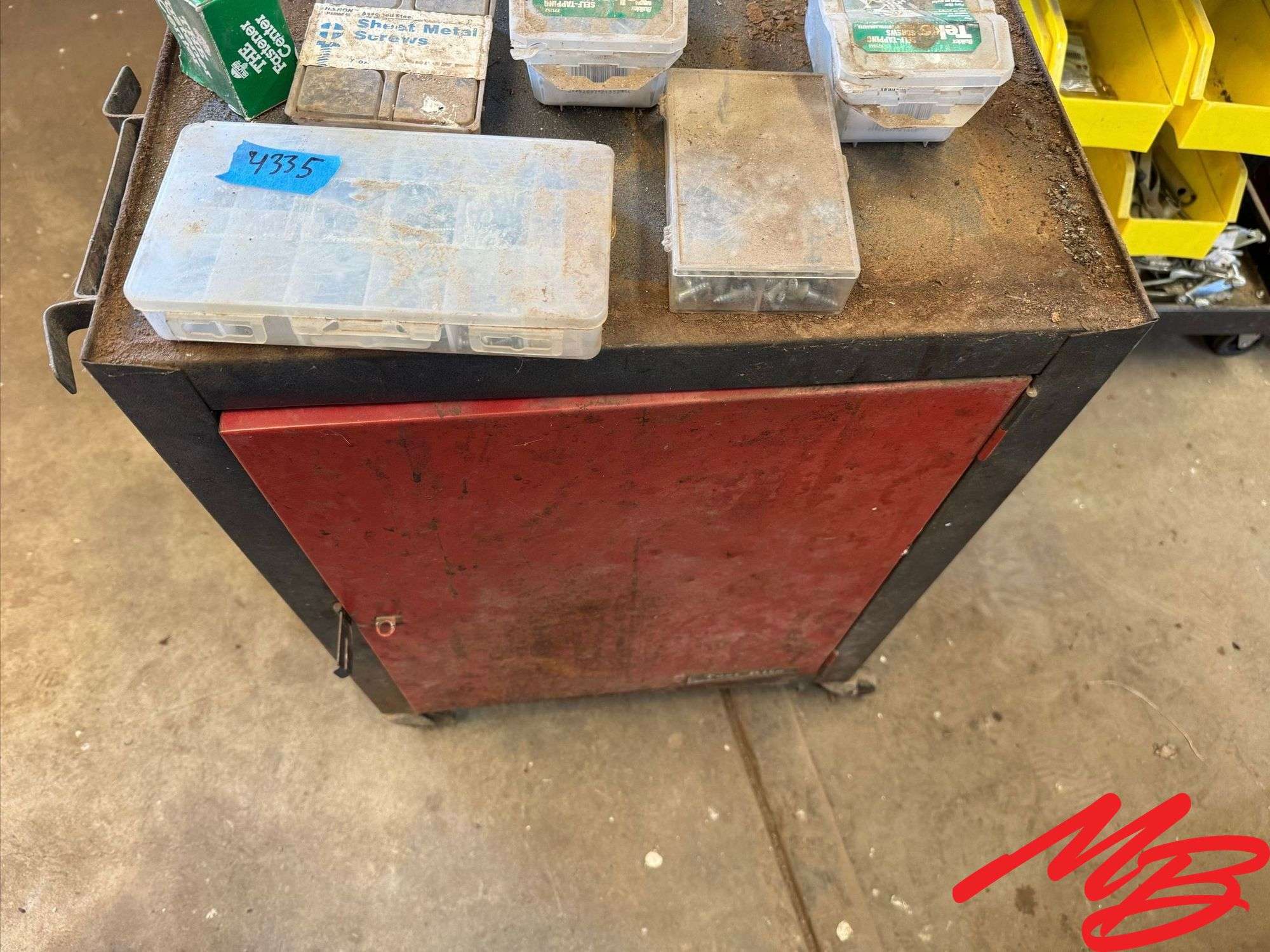 Small Cabinet on Wheels & Hardware
