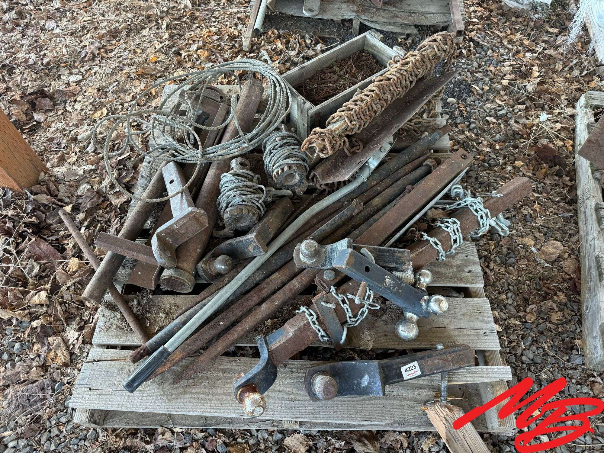 Hitches, Metal Bars, Cable, Etc.