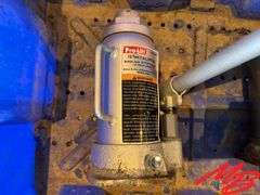 (2) 12 Ton Bottle Jacks