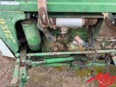 Oliver 550 Tractor