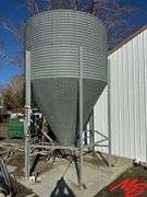 Grain Silo W Auger