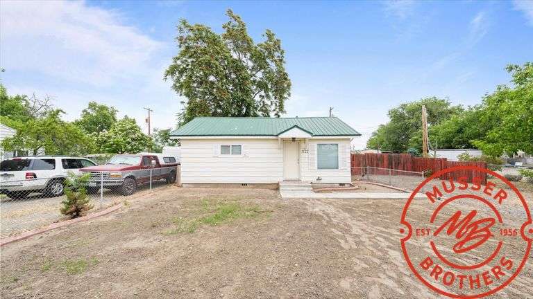 1122 W Maple St, Burbank WA - image 3