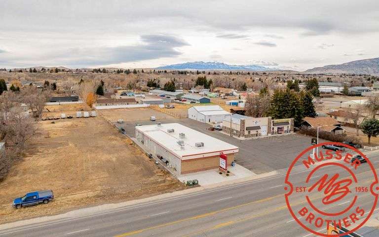 *Sold* 2706 Big Horn Ave. Cody, WY 82414 - image 3
