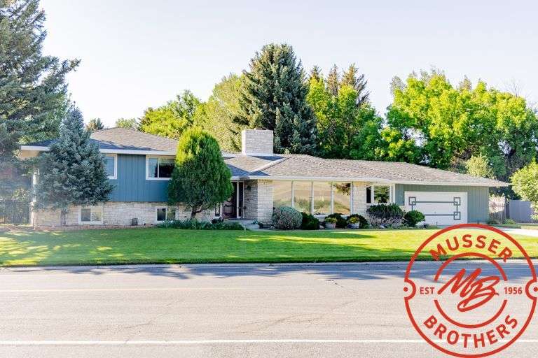 920 Skyline Dr. Cody, WY 82414-Price Reduced to $895,000.00