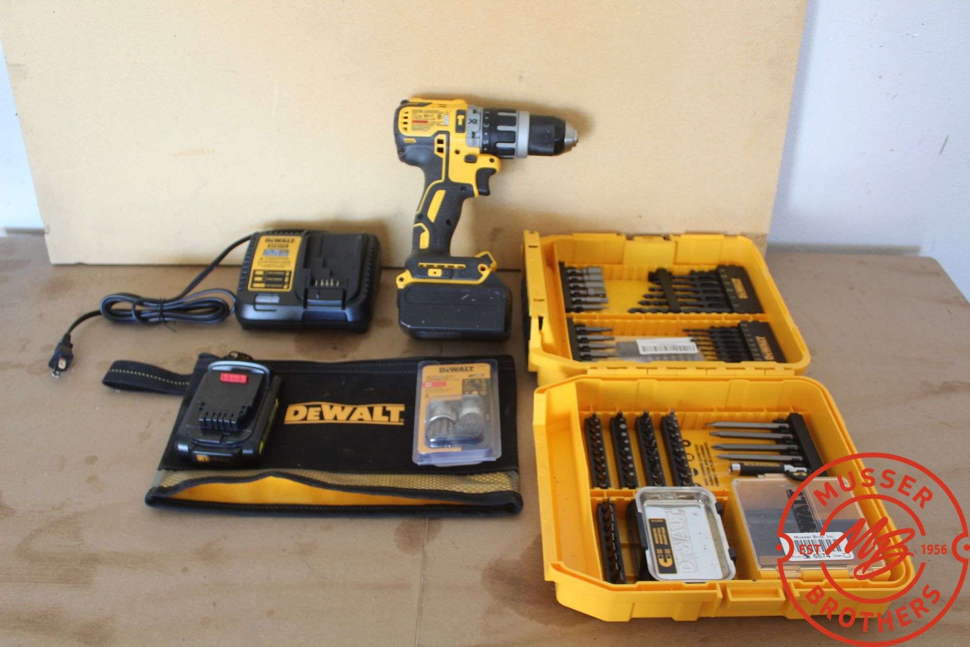 DeWalt Drill DCD796 20v; DW Bit Kit & Charger w/(2) AM Batteries