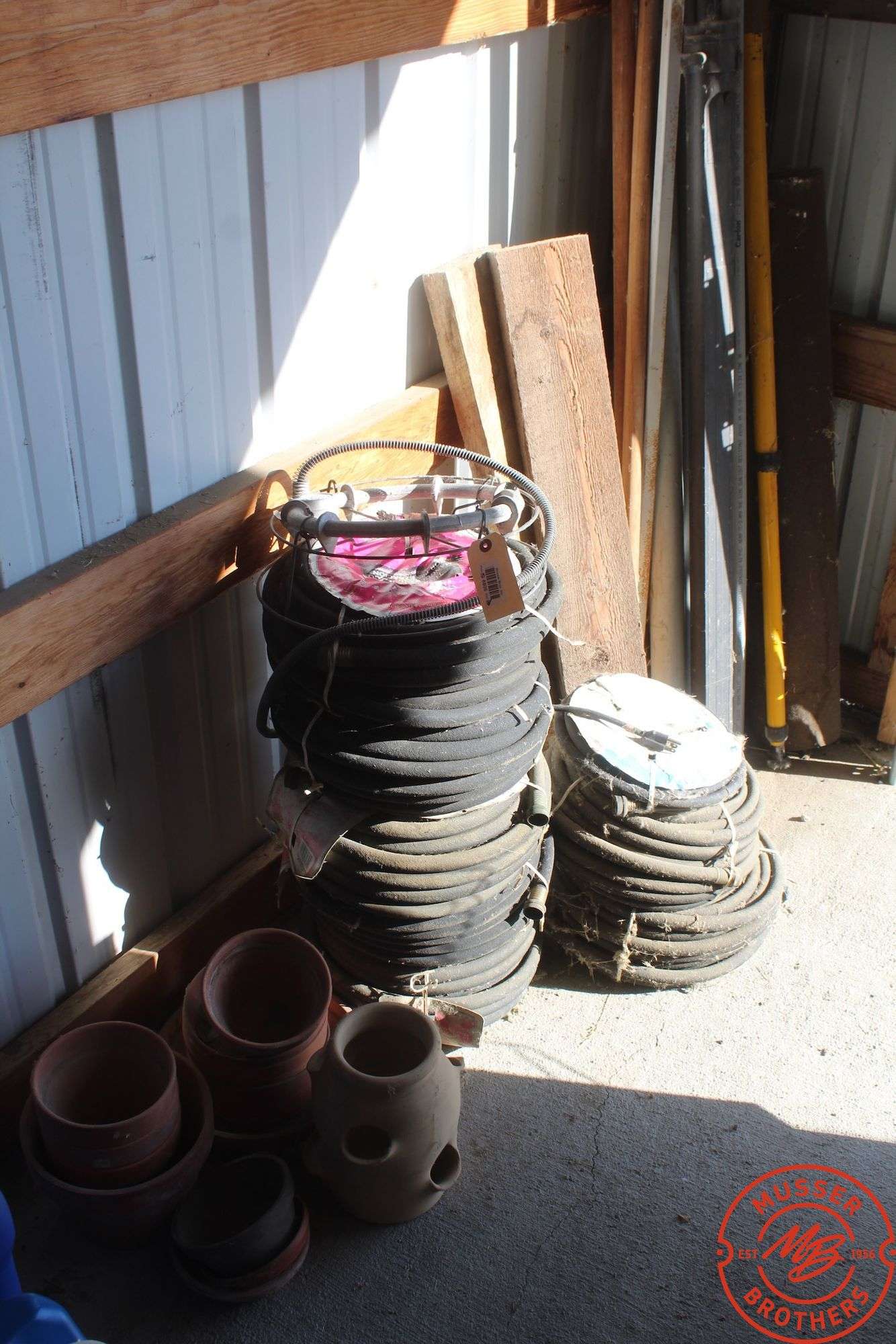 Gardening Lot, (7) Soaker Hoses, Misc plant Pots