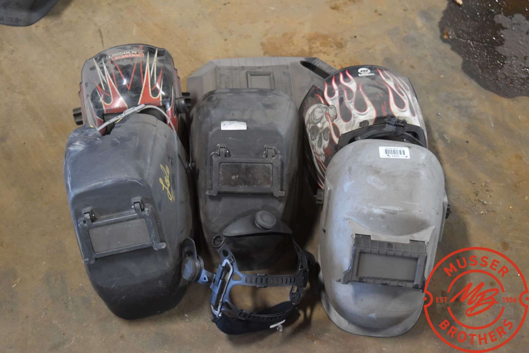 (5) Welding Helmets