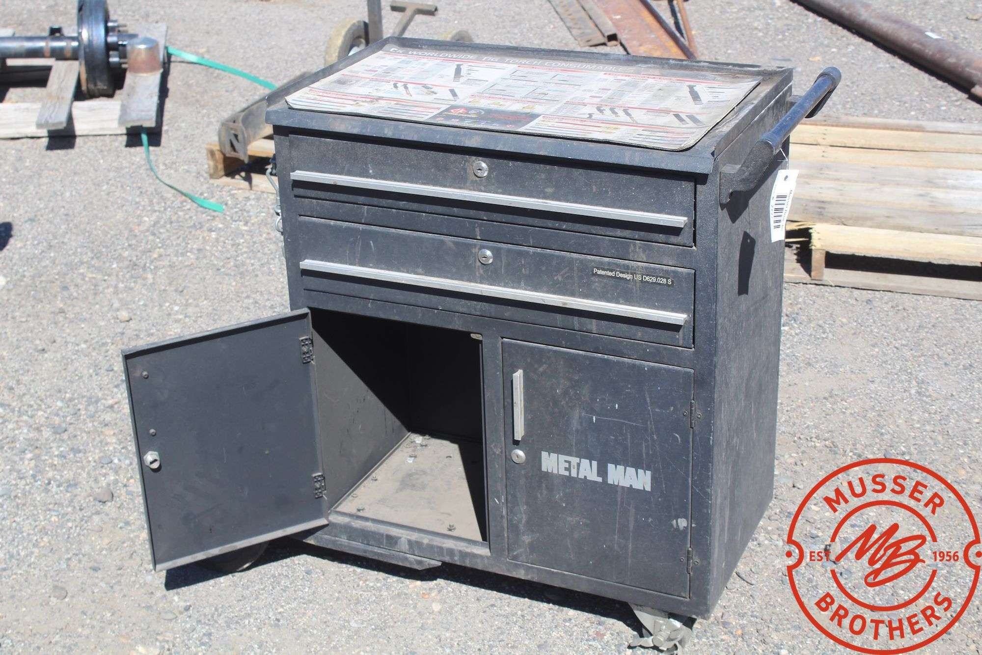 (1) Metal Man Welder Cart