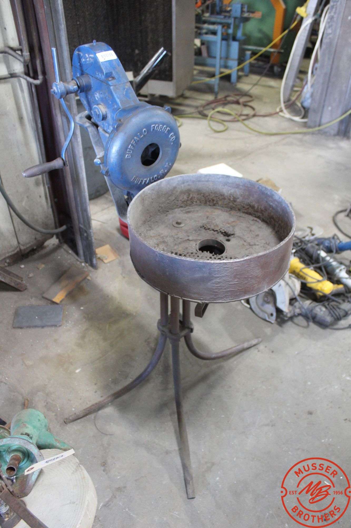 Coal Forge w/ Buffalo Hand Crank Bellows