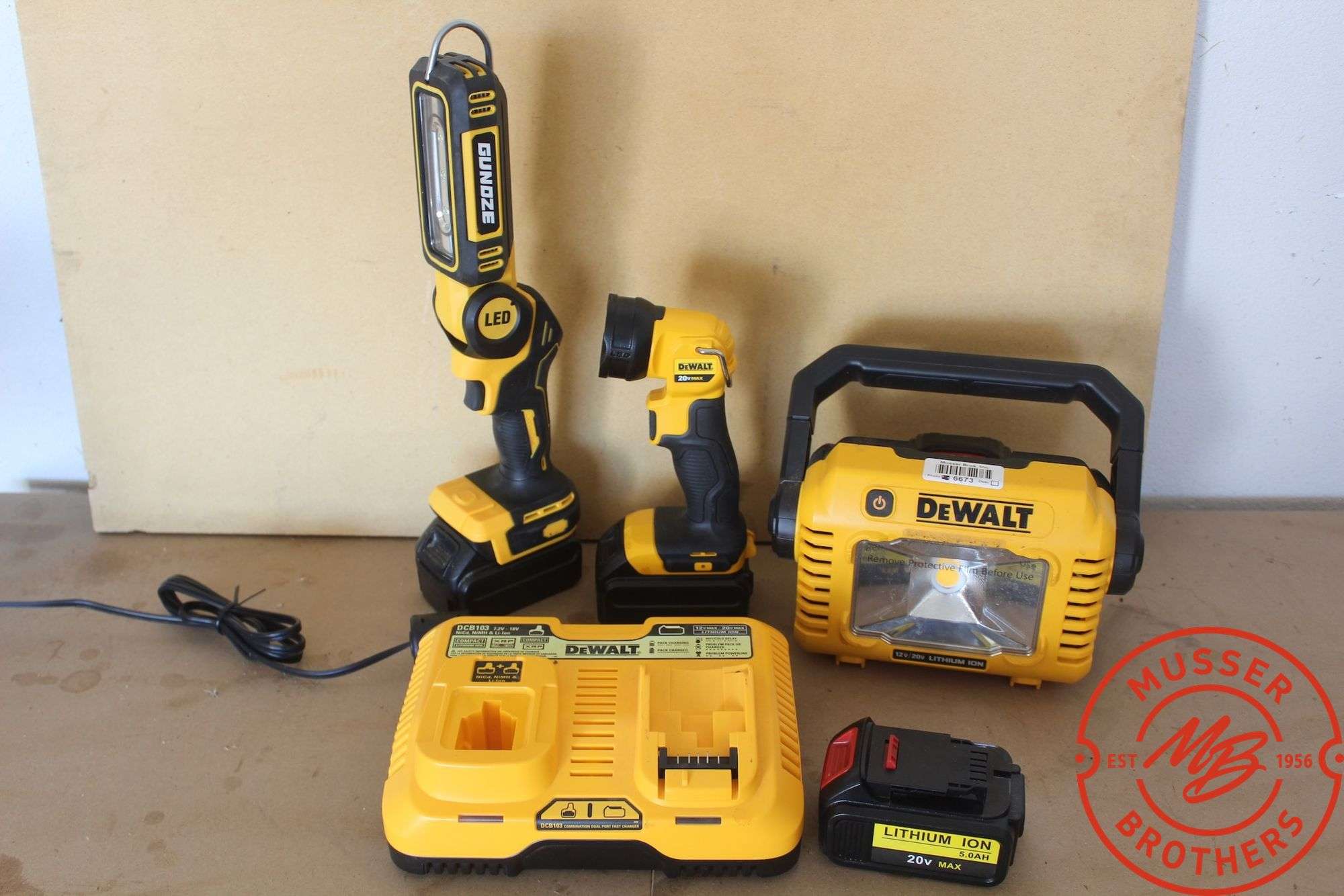 (3) 20v Job Lights w/DW Charger & (4) Aftermarket Batteries