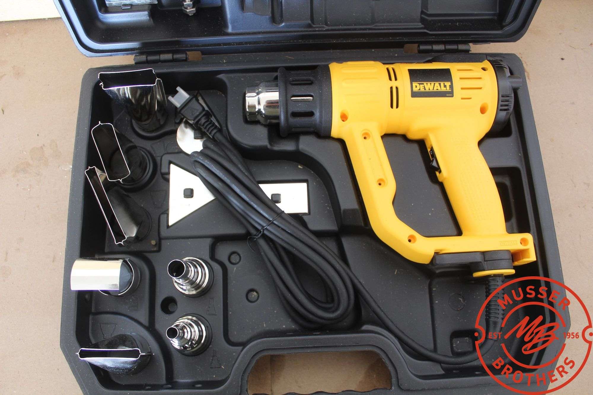 DeWalt Heat Gun D26960, 120v w/Accs